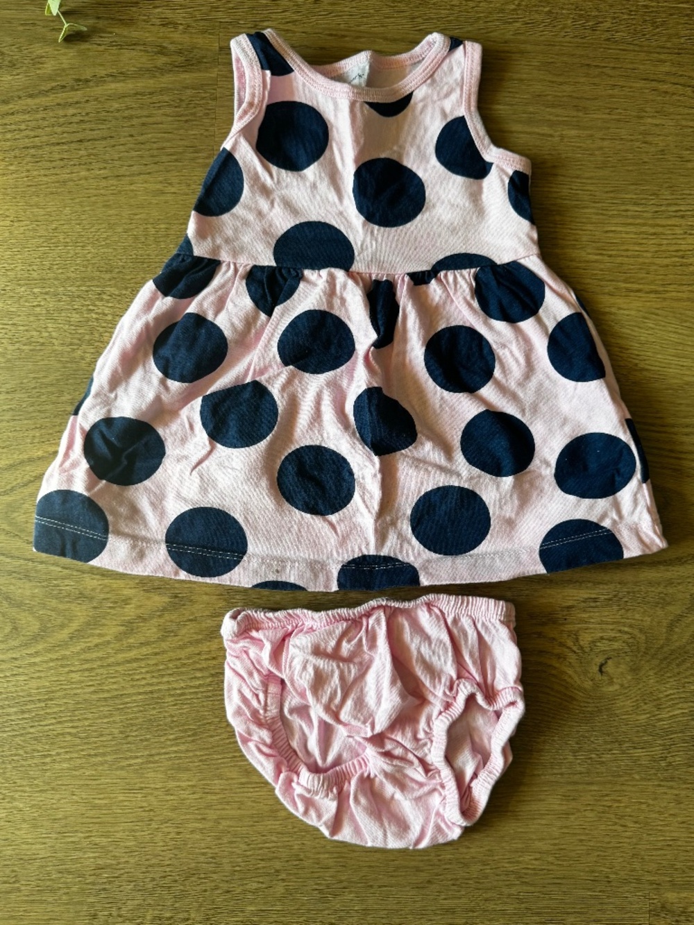 Carter's Baby Girl Pink Polka Dot Dress & Bloomers Set 9M